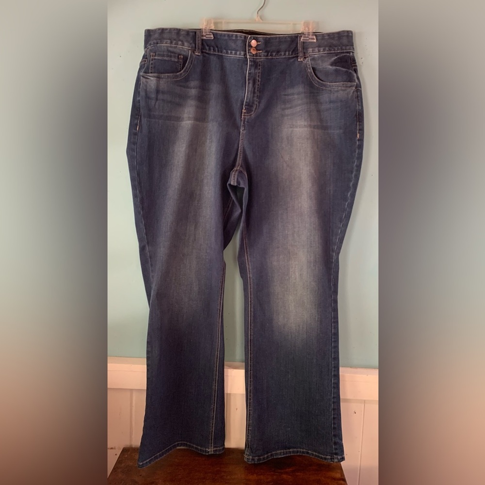 Lane Bryant ladies bootcut blue jeans size 24